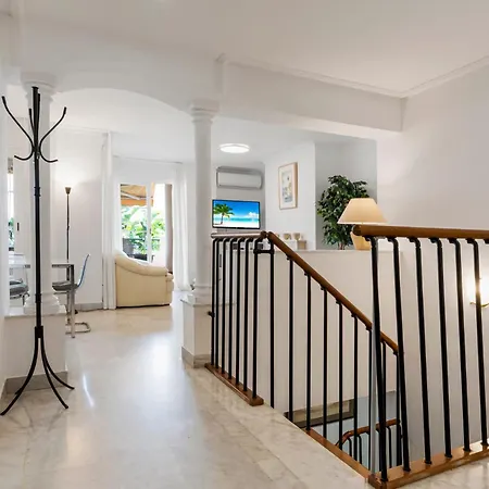Location Duplex In Puerto Banus By Costarentals - Ref M40
