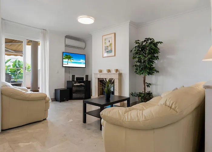Duplex In Puerto Banus By Costarentals - Ref M40 Appartamento