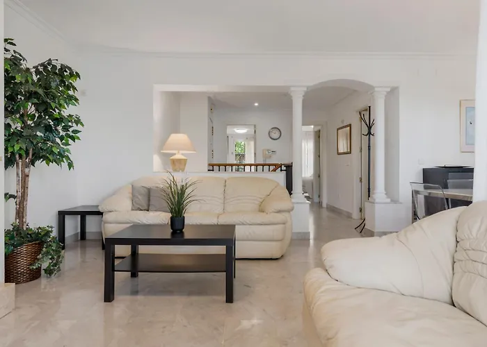 Appartamento Duplex In Puerto Banus By Costarentals - Ref M40